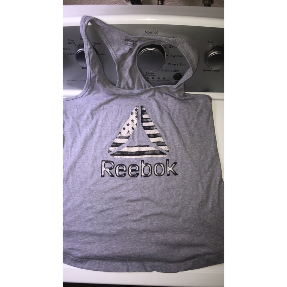 ⚫️ Reebok RacerBack Tank